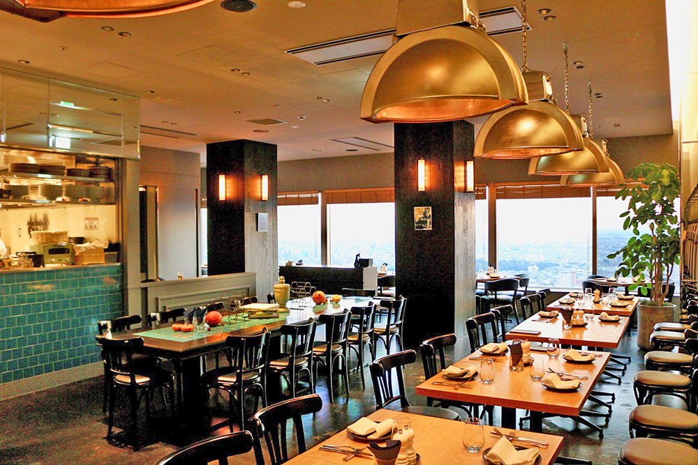 ROTISSERIE BLUEの店内