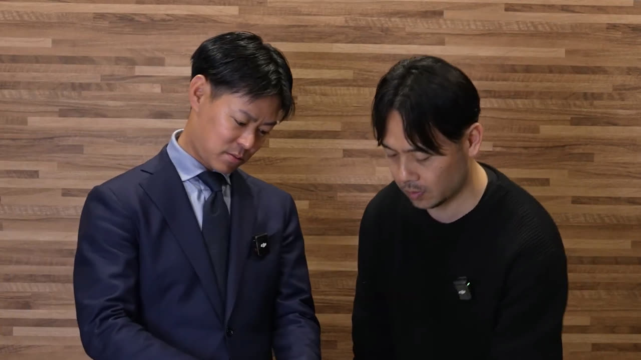 井黒 卓と大倉野 泰造がワインを評価するテイスティング動画